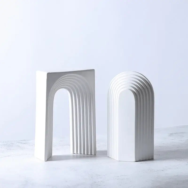 Minimalist black & white semicircular arch bookends living room decor