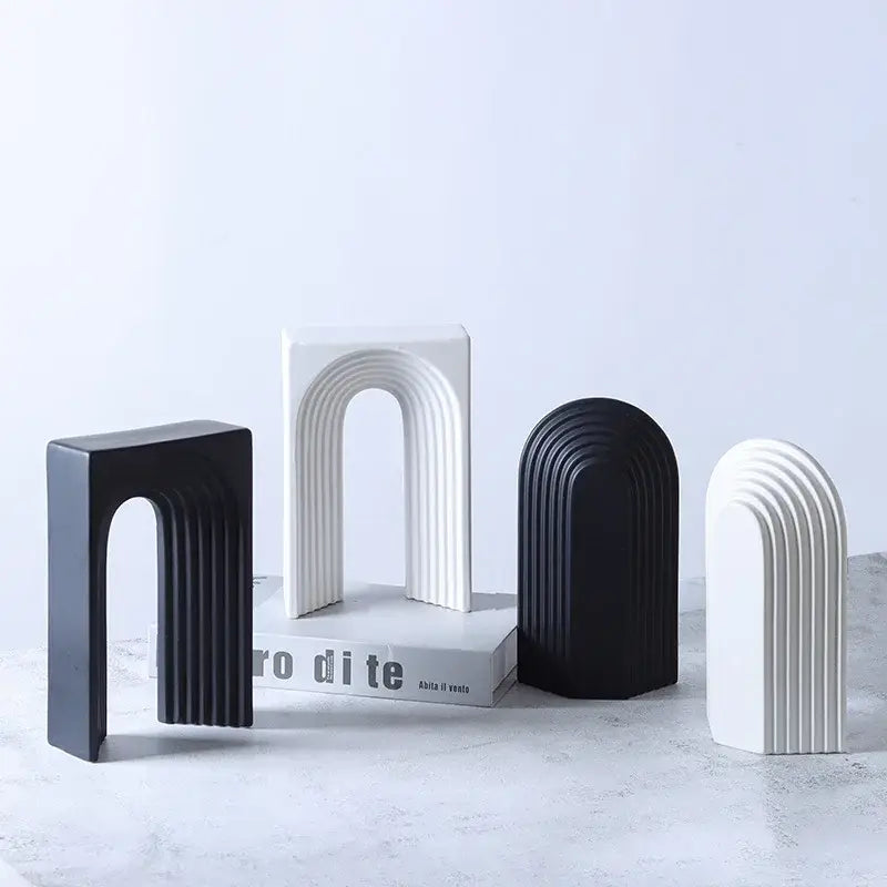 Minimalist black & white semicircular arch bookends living room decor