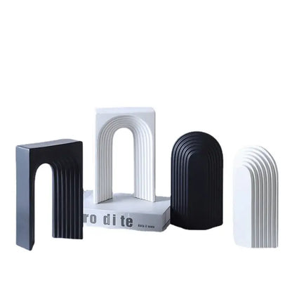 Minimalist black & white semicircular arch bookends living room decor