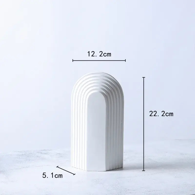 Minimalist black & white semicircular arch bookends living room decor