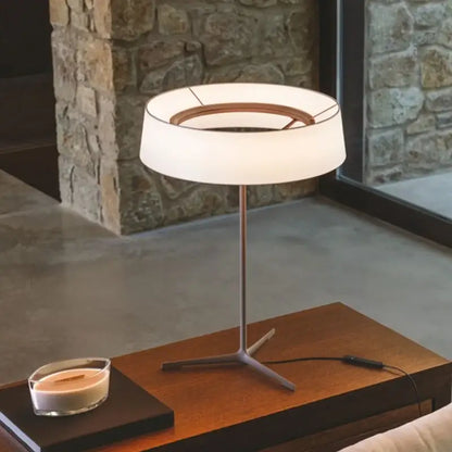 Minimalist brass and white fabric dama pendant lamp for kitchens