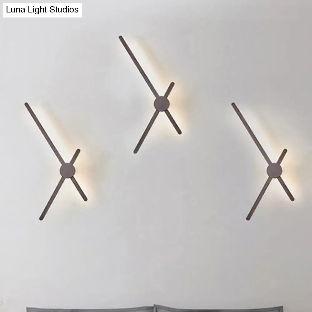 Minimalist brass wall light sconce – living room clock lighting