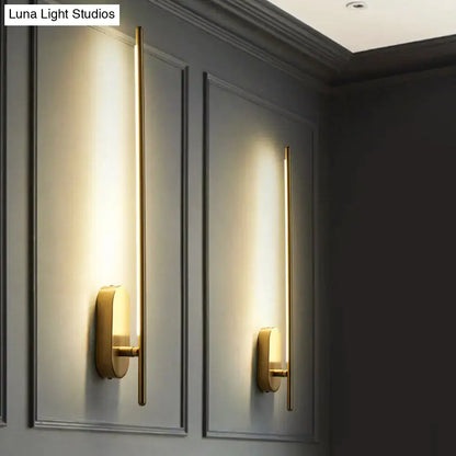Minimalist gold vertical rod wall lamp living room sconce