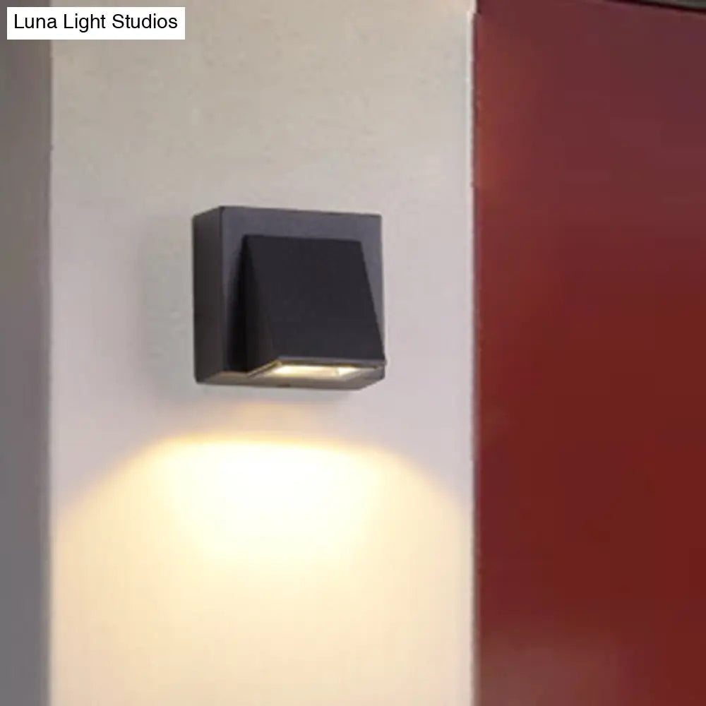 DecorBites™ Minimalist Triangle Aluminum Flush Wall Sconce - Small/Large - Black - Corridor Lamp