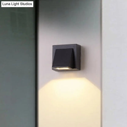 DecorBites™ Minimalist Triangle Aluminum Flush Wall Sconce - Small/Large - Black - Corridor Lamp