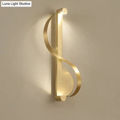 DecorBites™ Minimalistic Brass Curve LED Wall Mount Light: Stylish Metal Sconce for Living Room