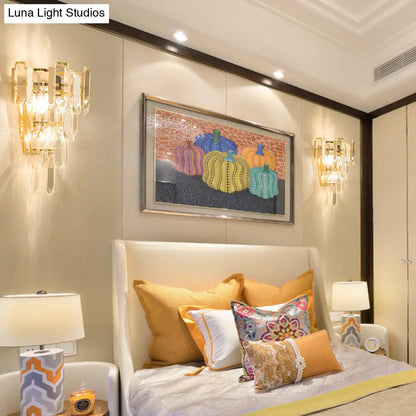 DecorBites™ Modern 3-Headed Crystal Wall Sconce with Gold 4-Layer Mount
