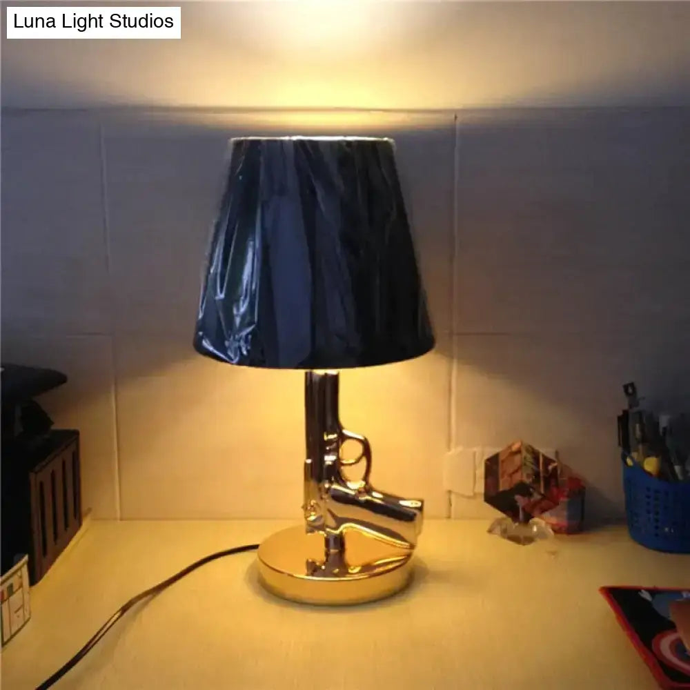 Modern ak47 gun lounge floor lamp – gold & black bedroom light