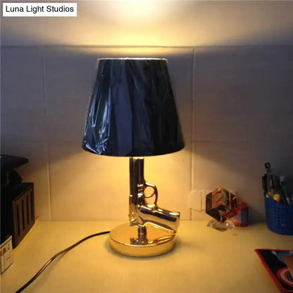 Modern ak47 gun lounge floor lamp – gold & black bedroom light