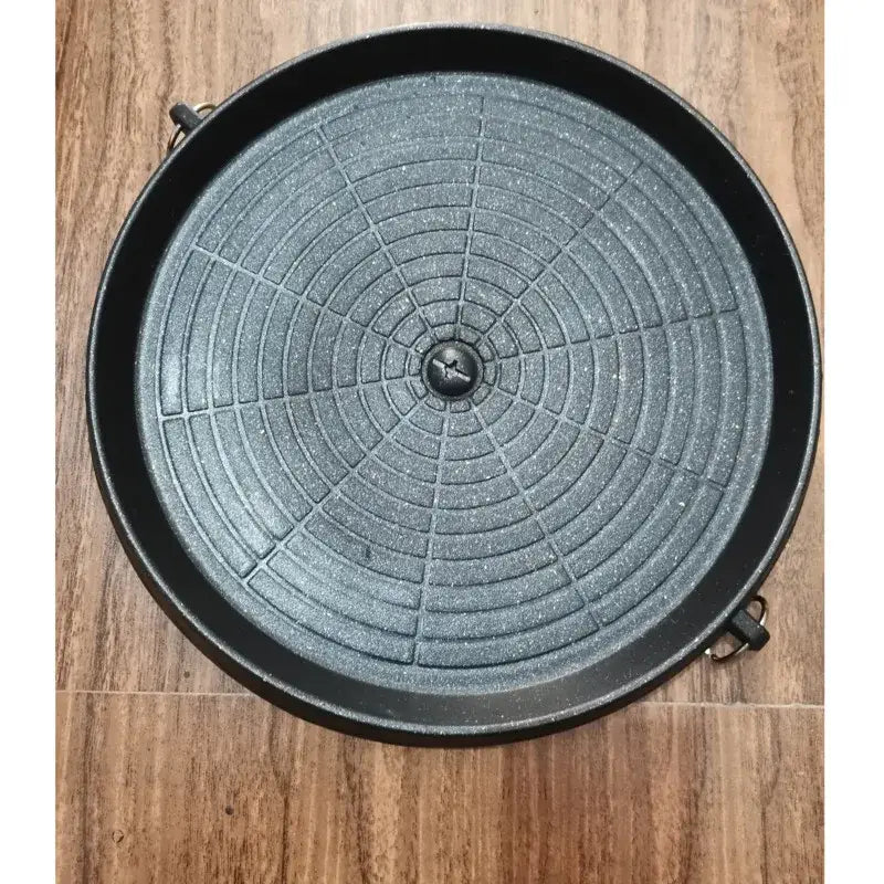 Modern black circular korean grill pan kitchen bbq tray