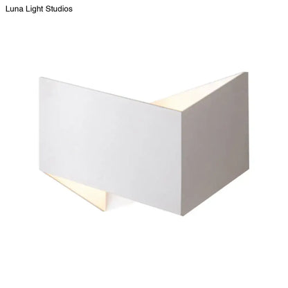 Modern black & gold geometric metal body wall lamp stairway light