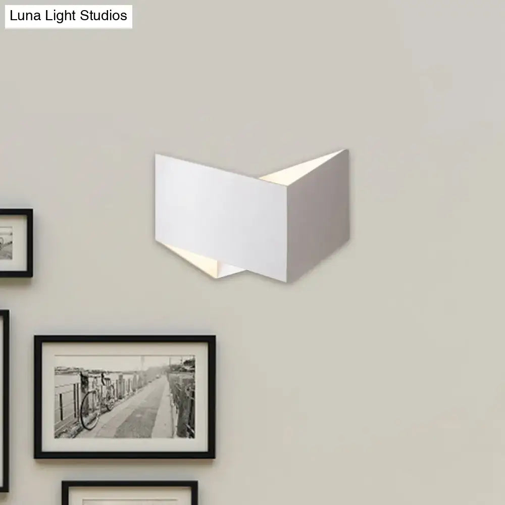 Modern black & gold geometric metal body wall lamp stairway light