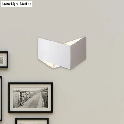 Modern black & gold geometric metal body wall lamp stairway light