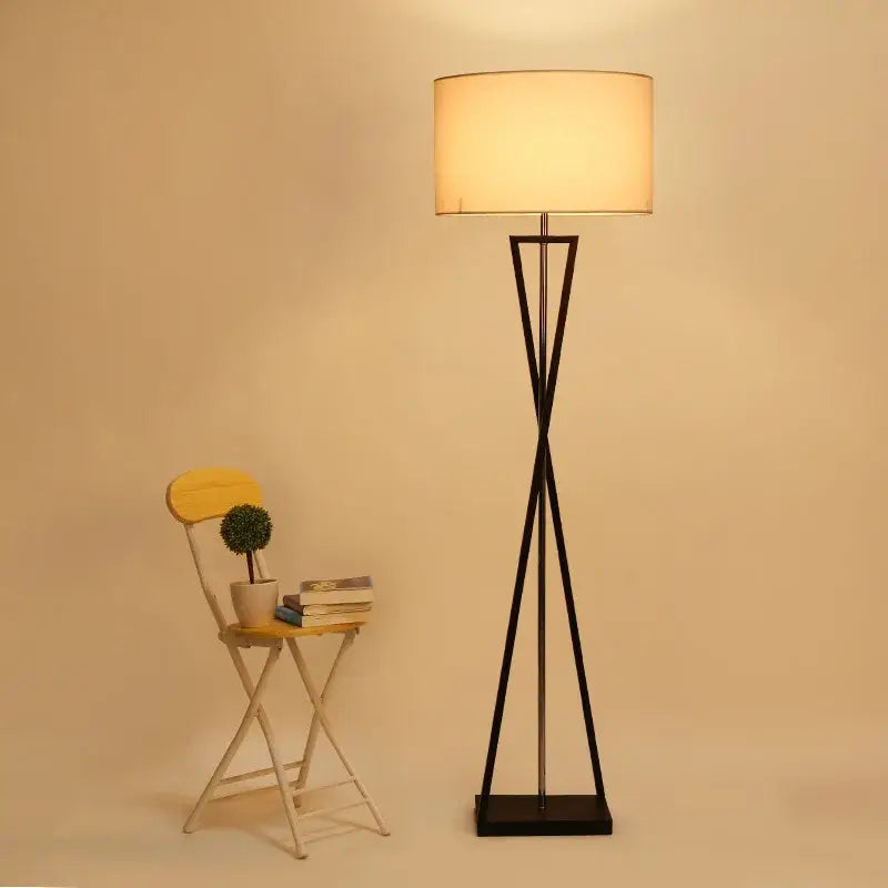 Modern black iron table lamp with fabric shade for bedroom
