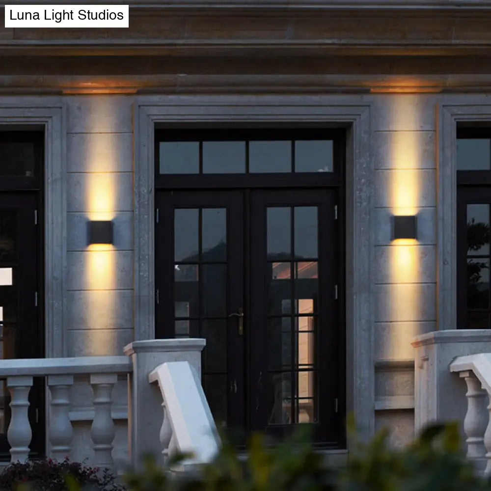 DecorBites™ Modern Black LED Wall Light for Garden Scenery with Metal Shade