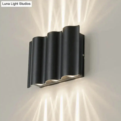 Modern black wavy metal shade wall light – patio warm white light