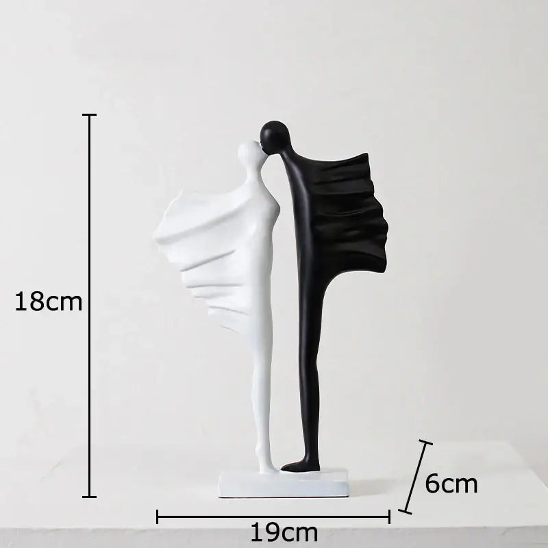 Modern black & white abstract lovers resin sculpture living room decor