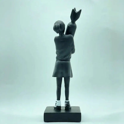 Modern black & white bomb hugger girl resin statue living room decor