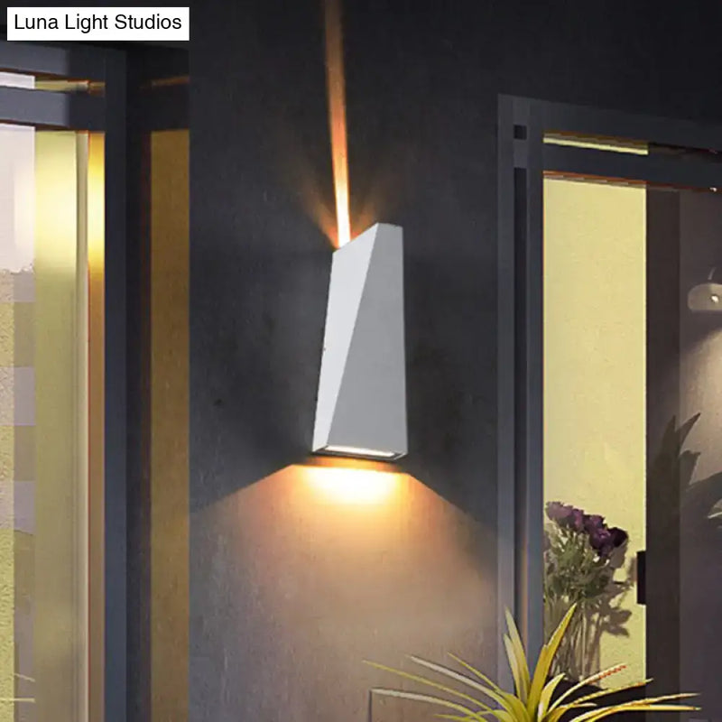Modern black & white geometric wall sconce bedroom wall lamp