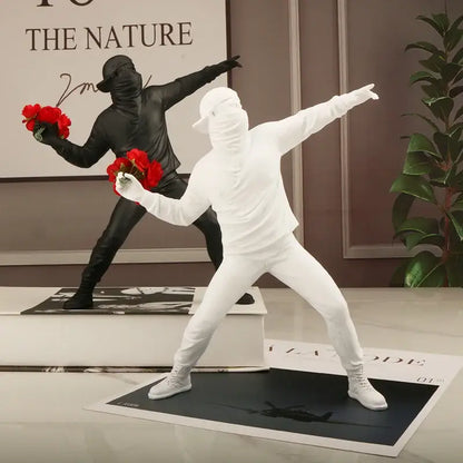 Modern black & white gorilla sculpture resin figurine living room decor