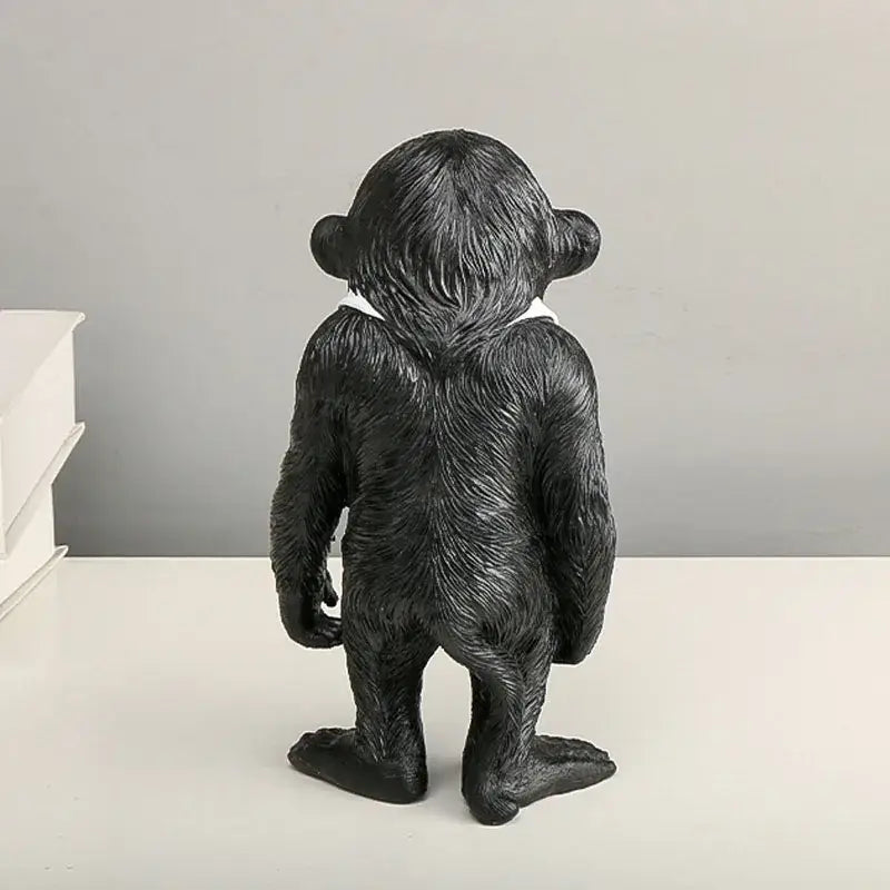 Modern black & white gorilla sculpture resin figurine living room decor
