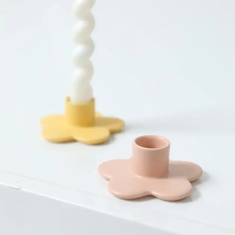 Modern cartoon flower matte candle holder bedroom desktop storage