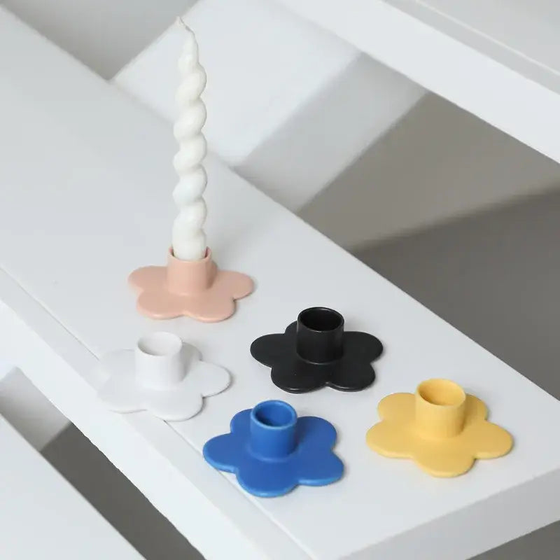 Modern cartoon flower matte candle holder bedroom desktop storage