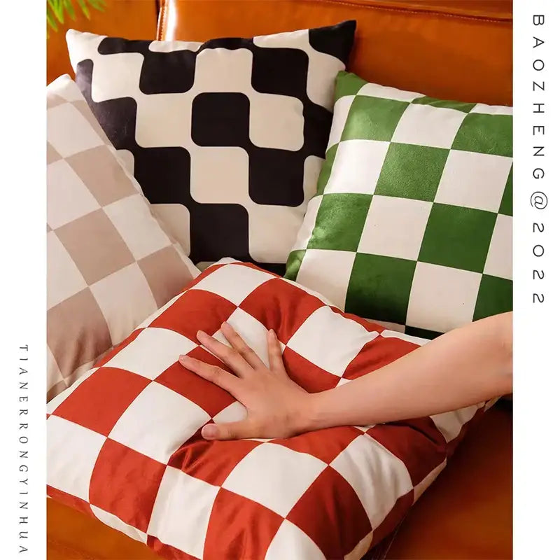 Modern checkered fluffy velvet cushion cover bedroom decor