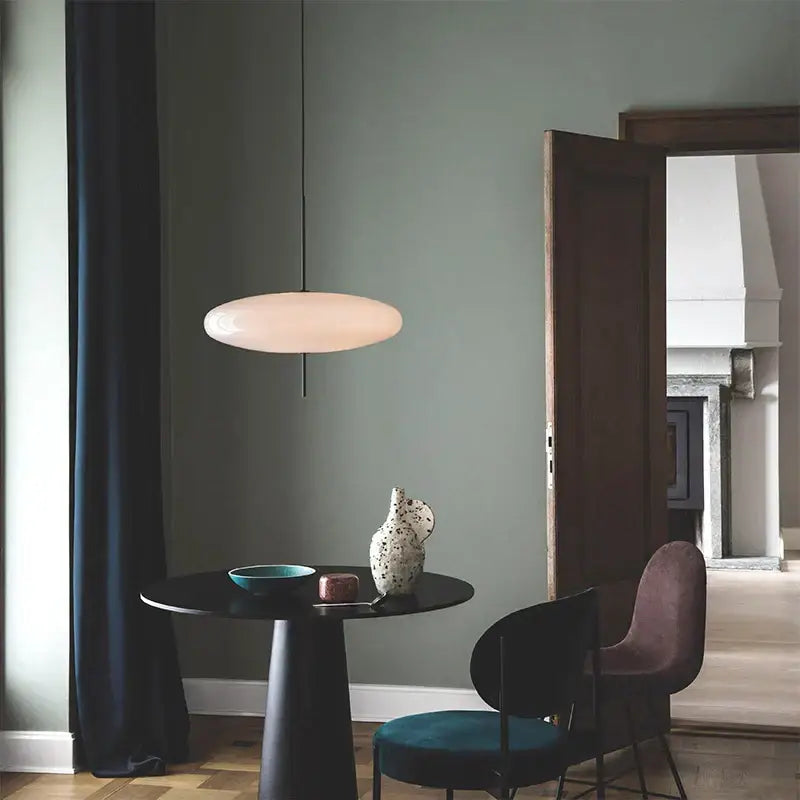 Modern creative black iron pendant light – bar and restaurant design