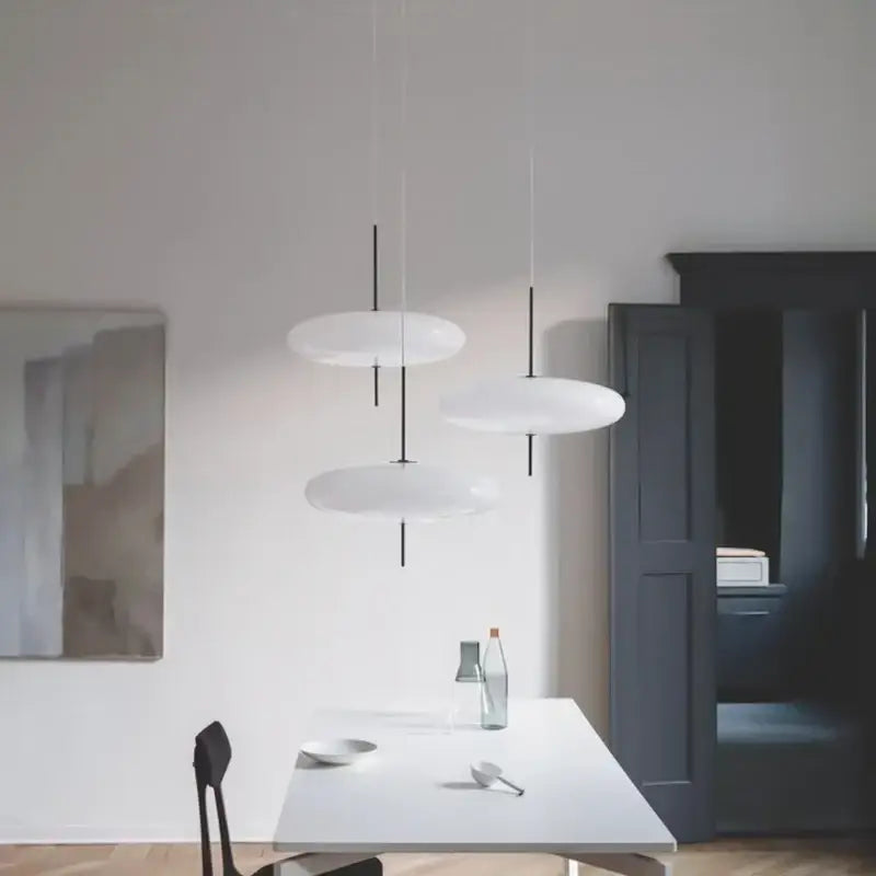 Modern creative black iron pendant light – bar and restaurant design