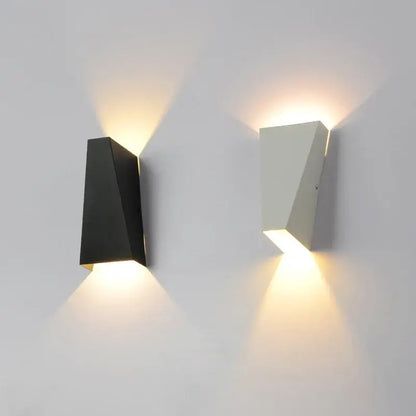 Modern geometric black & white led wall light – living room sconce