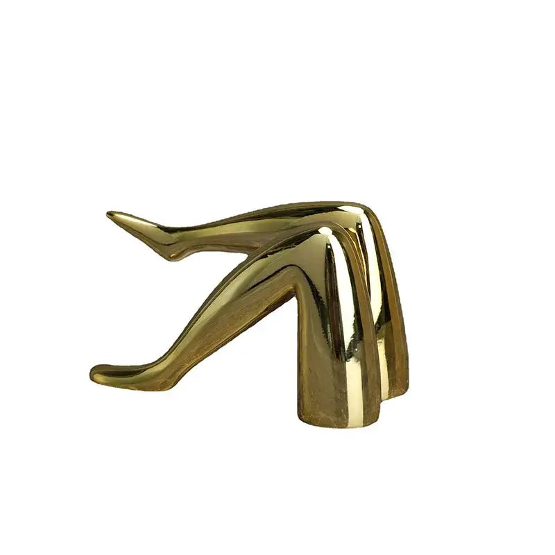 Modern gilded lips and leg resin figurines living room sculpture