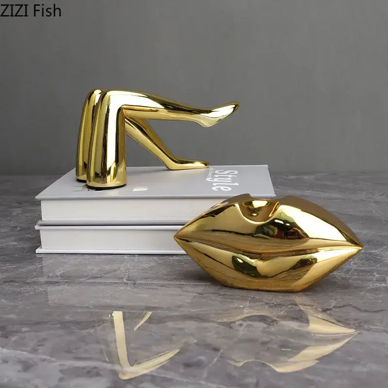Modern gilded lips and leg resin figurines living room sculpture