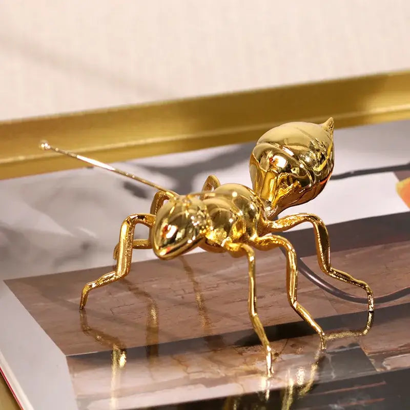 Modern golden ant metal sculpture living room ornament