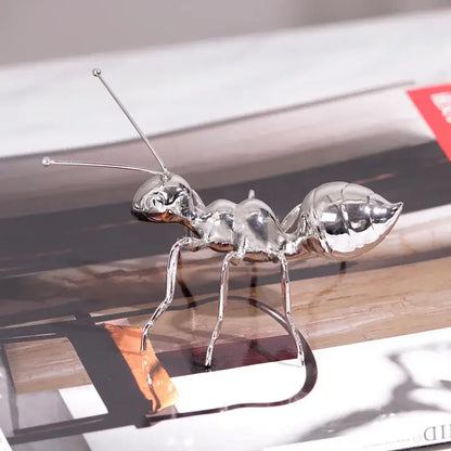 Modern golden ant metal sculpture living room ornament