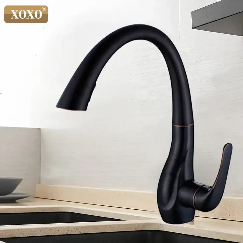 Modern golden kitchen faucet with pull out single handle spray head