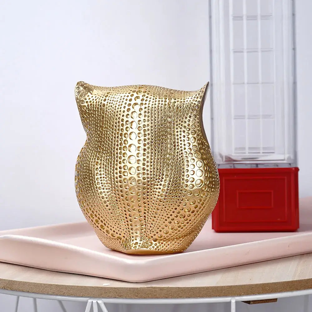 Modern golden perforated owl figurines living room animal statues