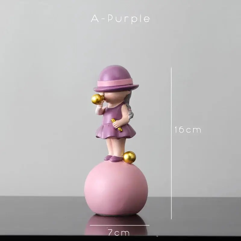 Modern green & white polka dot bubble gum blowing statue living room