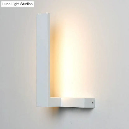 DecorBites™ Modern L-Shaped LED Wall Sconce for Living Rooms - Acrylic Simplicity