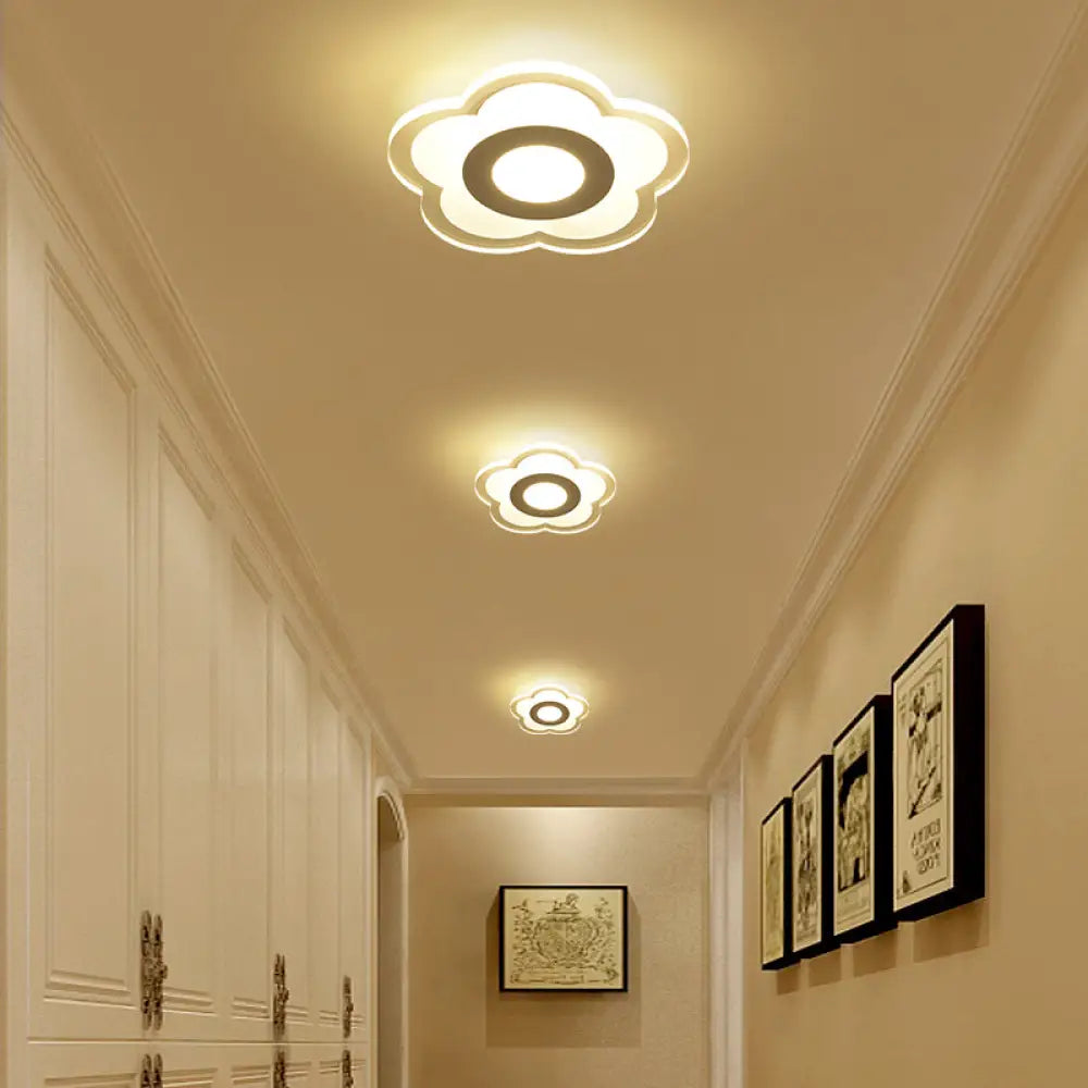 DecorBites™ Modern LED Wall Sconce - Triangle/Round/Square Design - Warm/White Light - Acrylic Simplicity