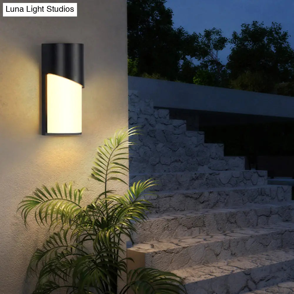 DecorBites™ Modern Metallic LED Outdoor Wall Sconce in Black