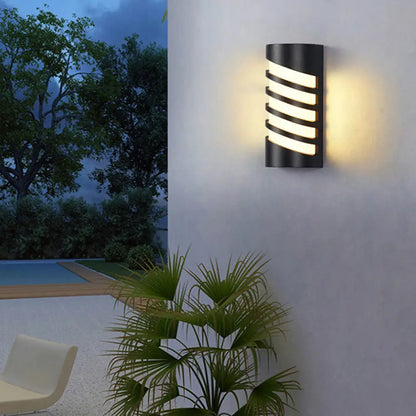 DecorBites™ Modern Metallic LED Outdoor Wall Sconce in Black