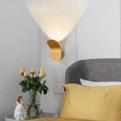 Modern minimalist curved metal led wall lamps for living room