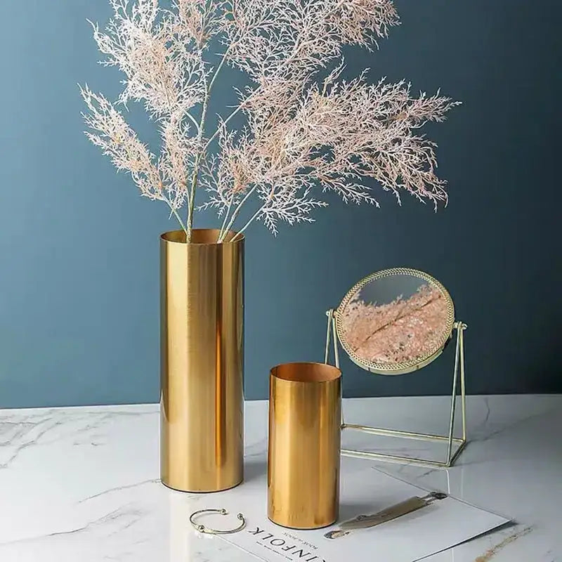 Modern ridged gold plated cylinder vase living room decor