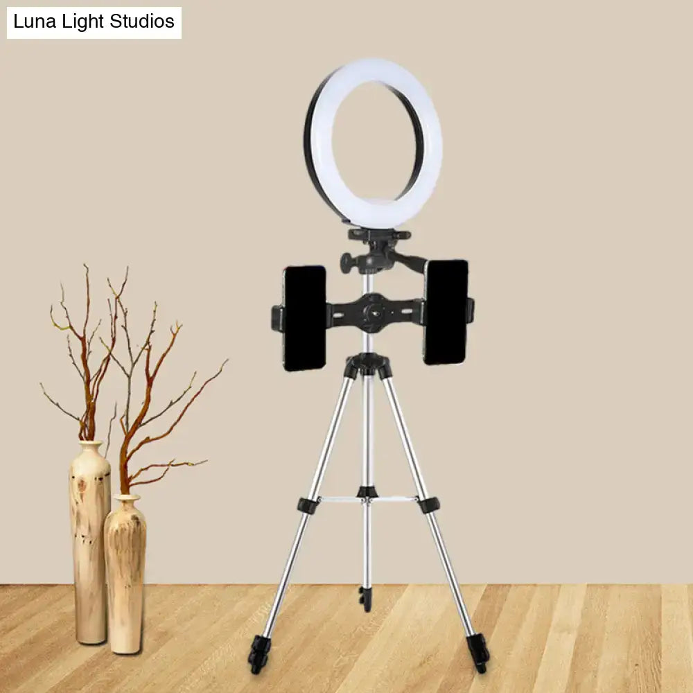Modern style black & silver led ring flash light with tripod office