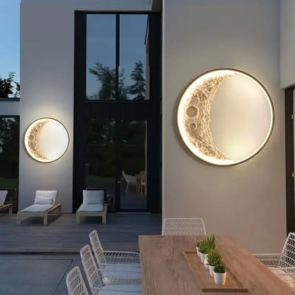 Modern textured crescent moon wall lamp for bedroom
