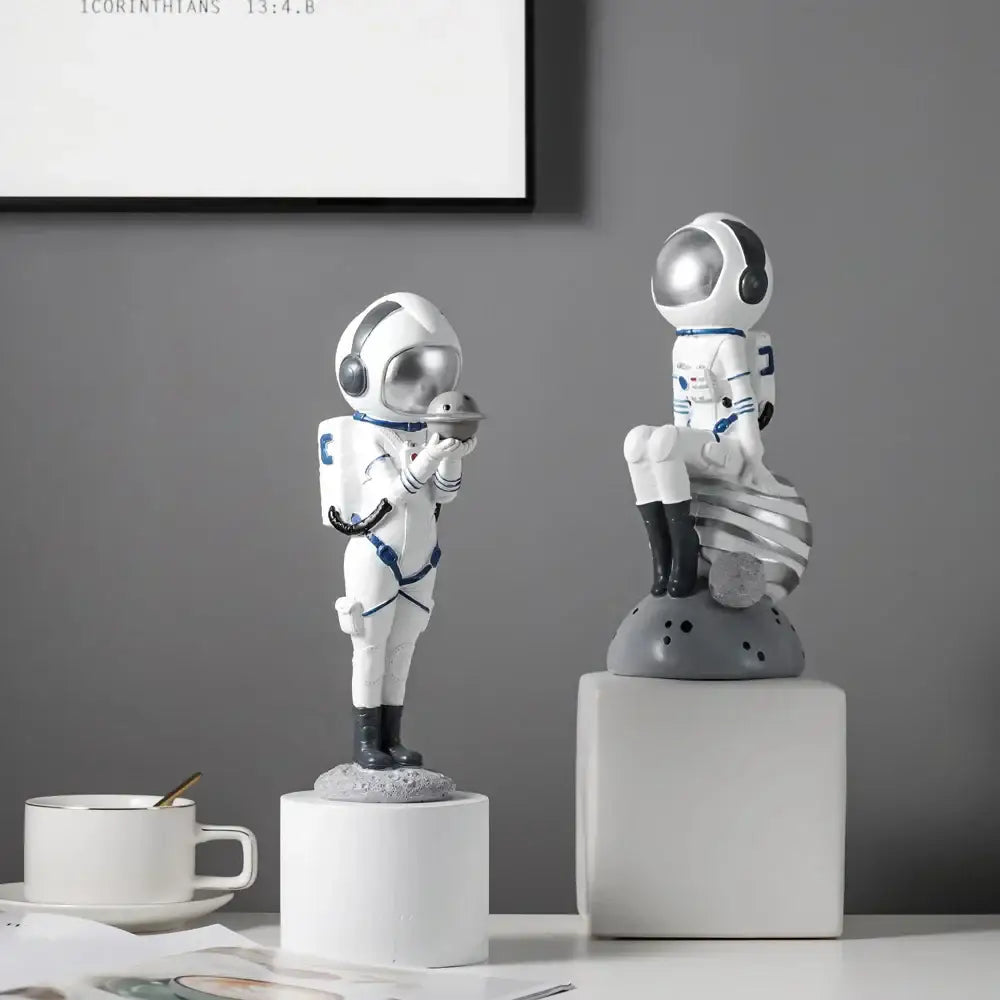 Modern white & blue astronaut resin figurines living room decor