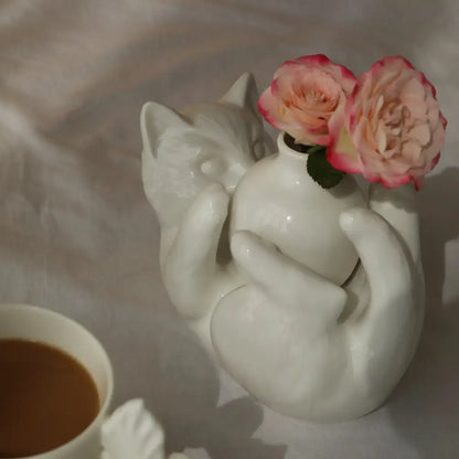 Modern white ceramic cat cartoon vase living room reed diffuser base
