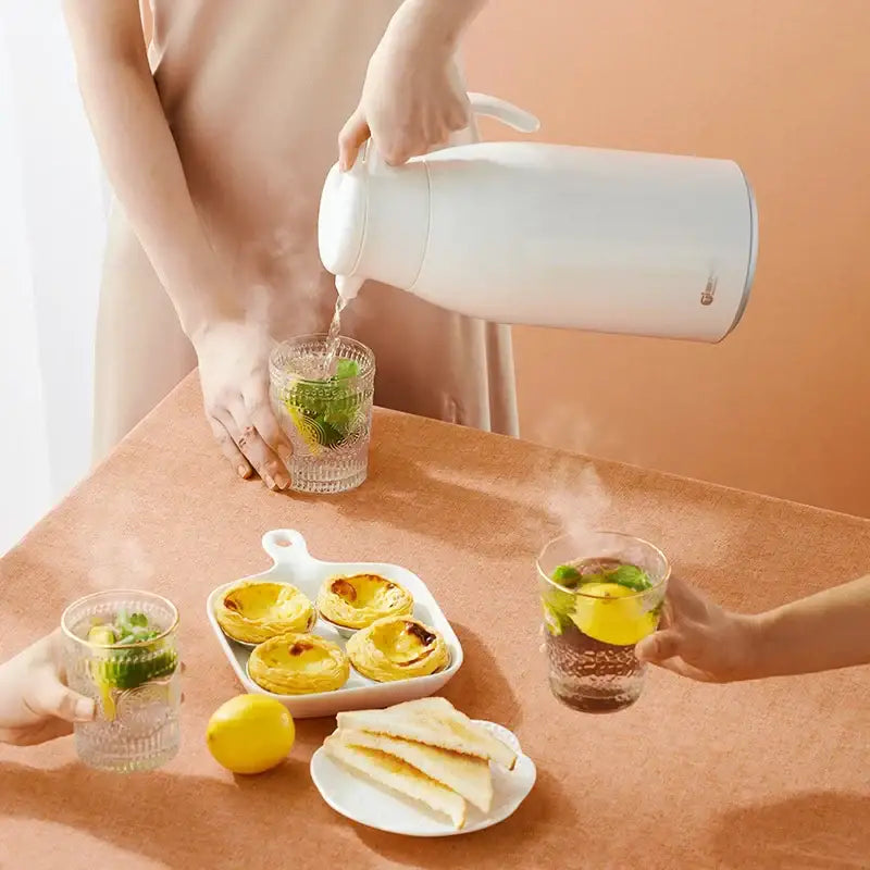 Modern white glossy glass insulation kettle kitchen thermos bottle