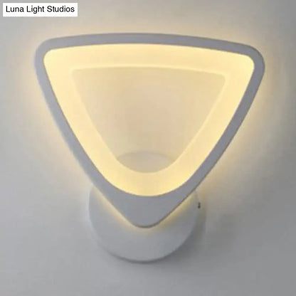 Modern white heart led wall sconce – bedroom minimalist light